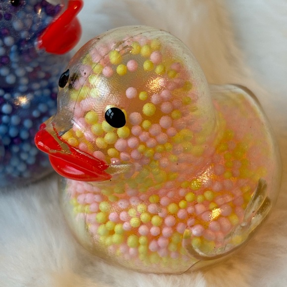 Colorful Squishy Duck Set - Picture 5 of 8